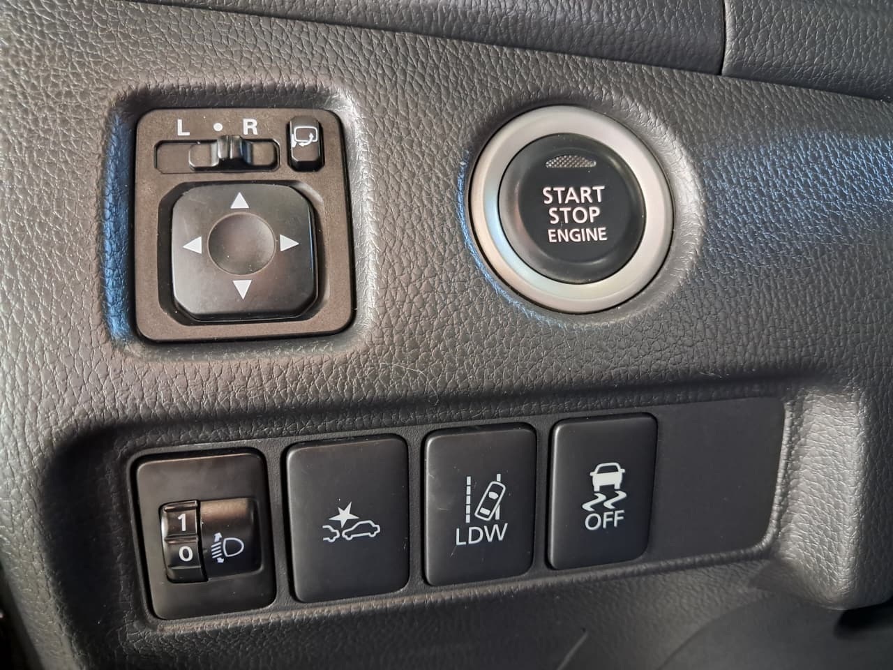 Foto L200 Triton Sport HPE-S 4x4 AT 2025